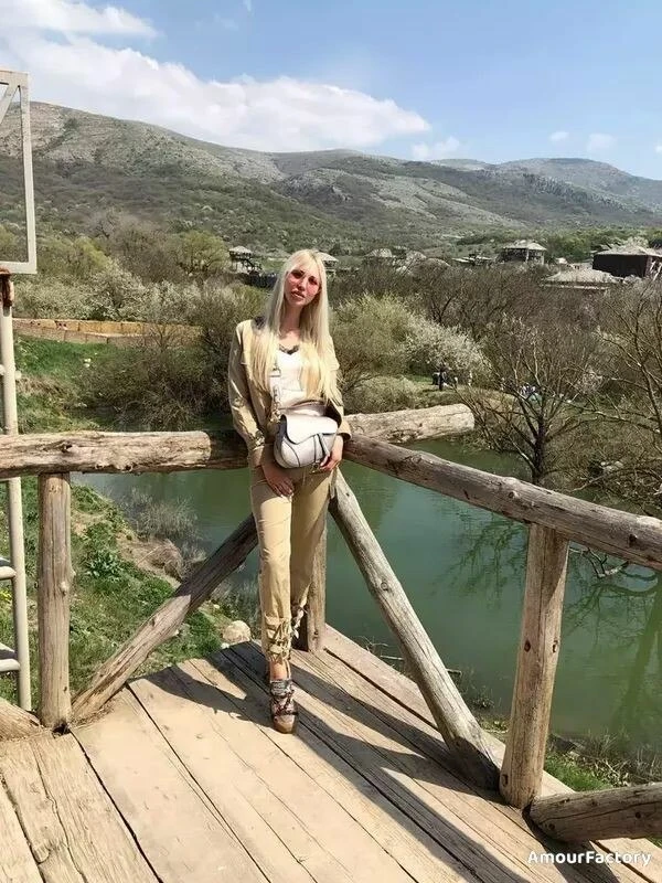 Aleksandra Profile image 2