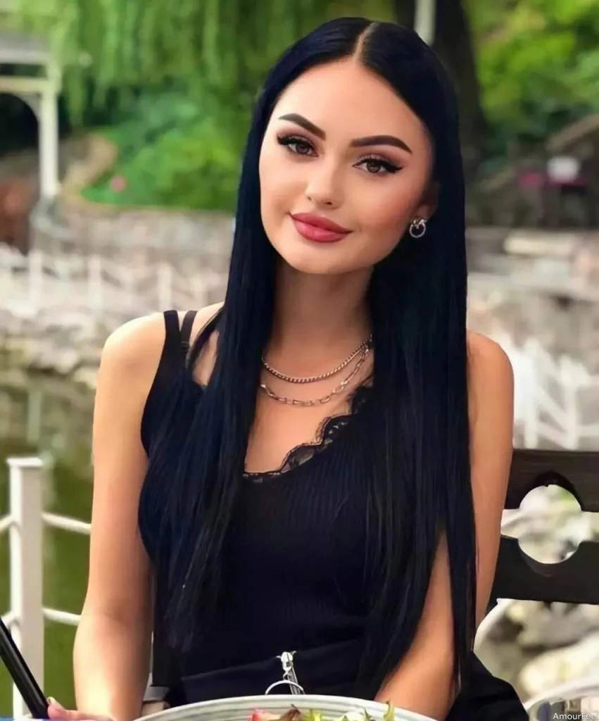Alina Profile image 3