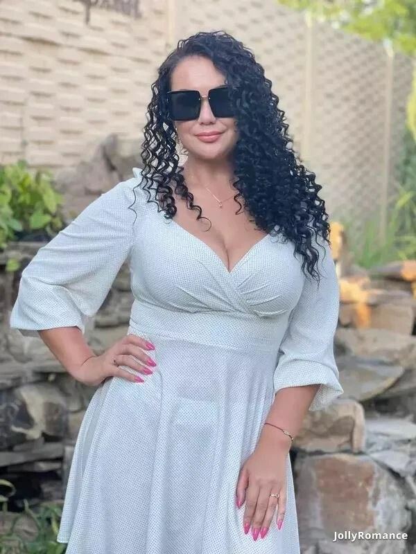 Olga Profile image 1