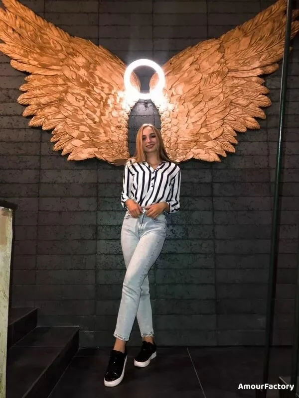 Anzhelika Profile image 3