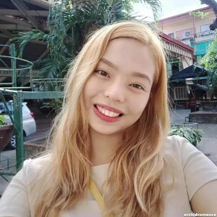 Jenelyn Profile image 3