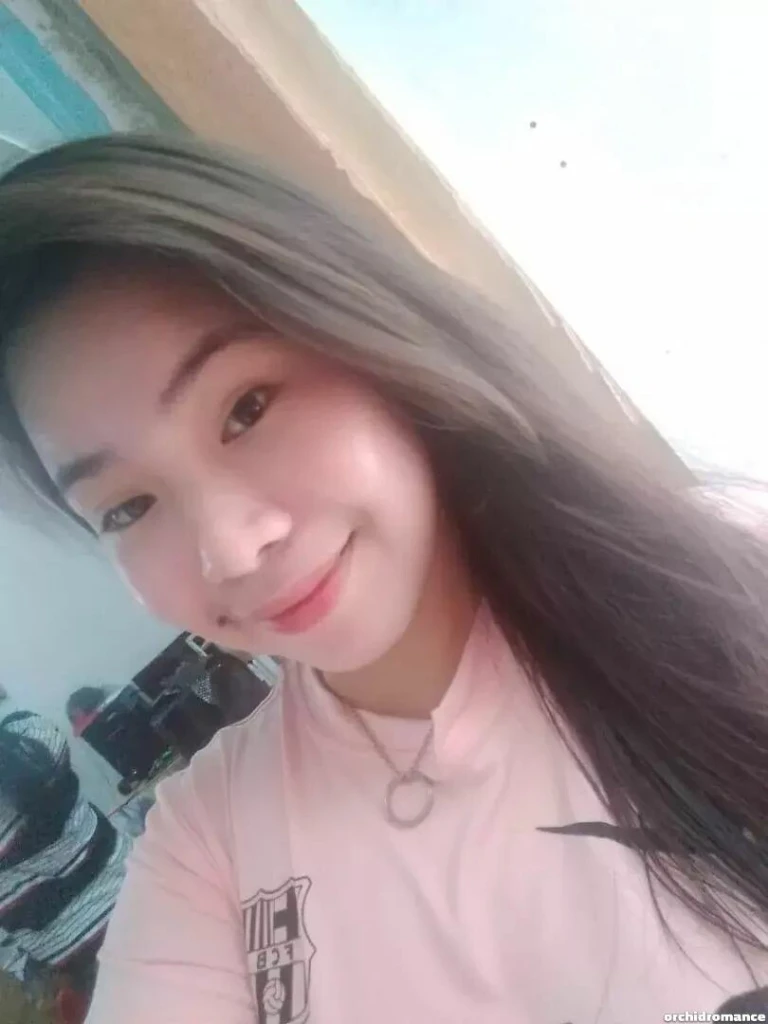 Estur Profile image 3