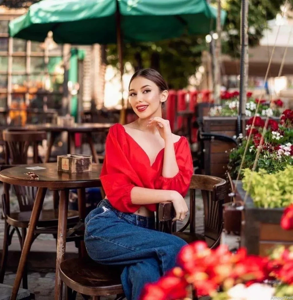 Alina Profile image 2