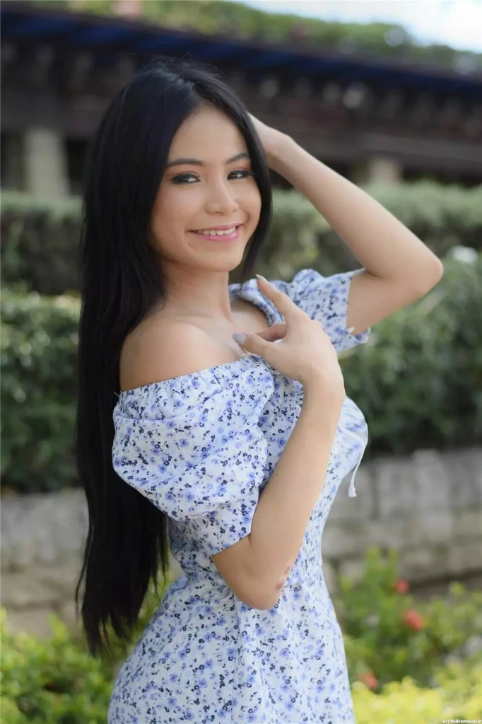 Lyra Mae Profile image 4