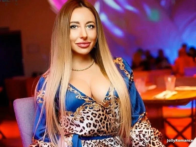 Inna Profile image 4