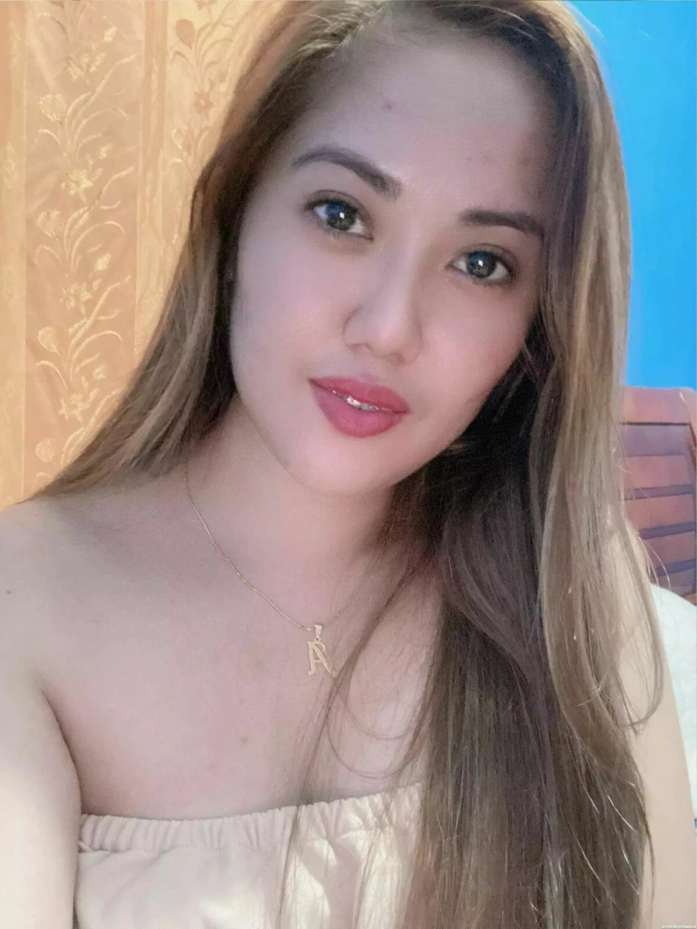 Phine Profile image 1