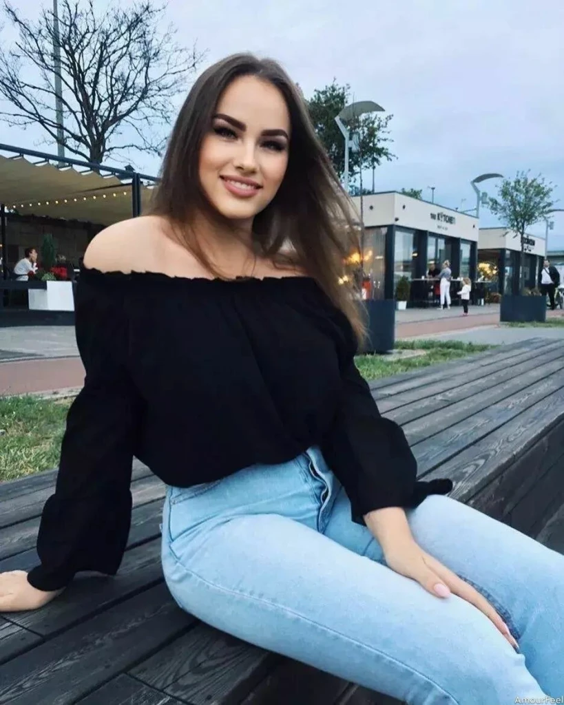 Olena Profile image 1