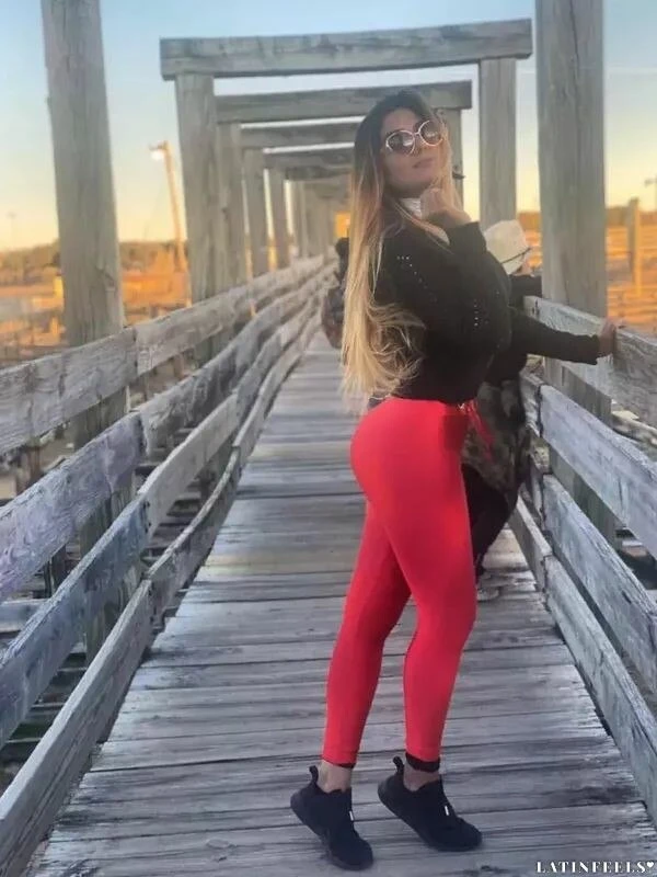 Betty Profile image 2