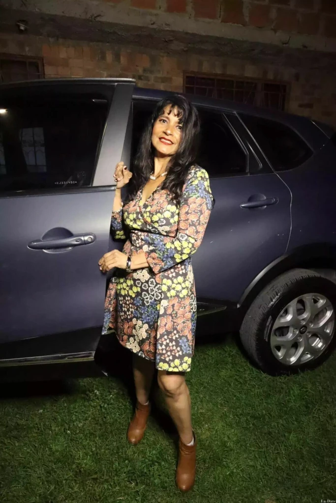 Gladys Profile image 4