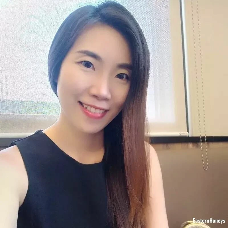 Niratchaya Profile image 3