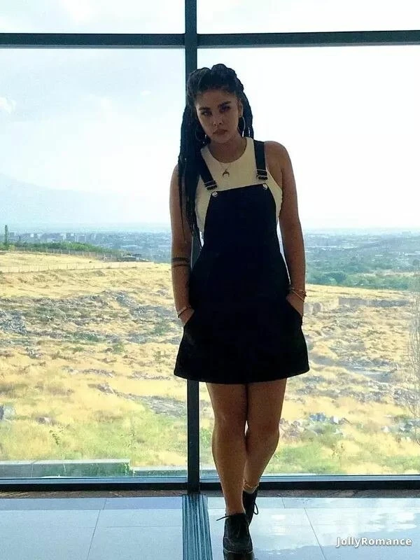 Alla Profile image 1