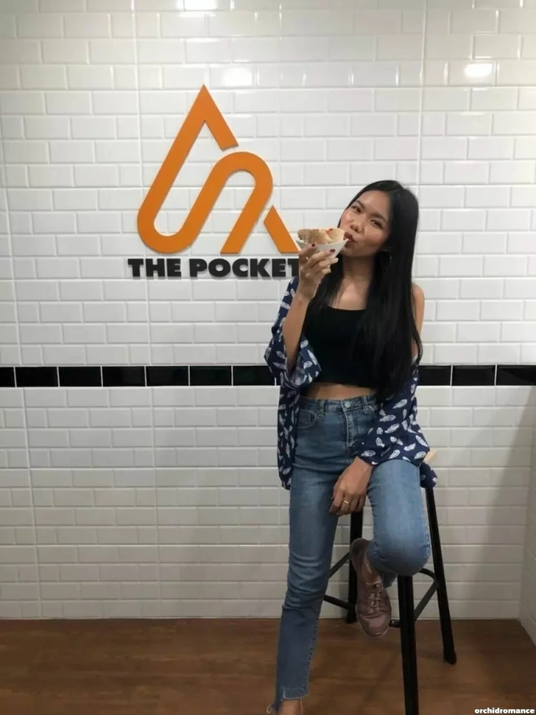 Lolita Profile image 4