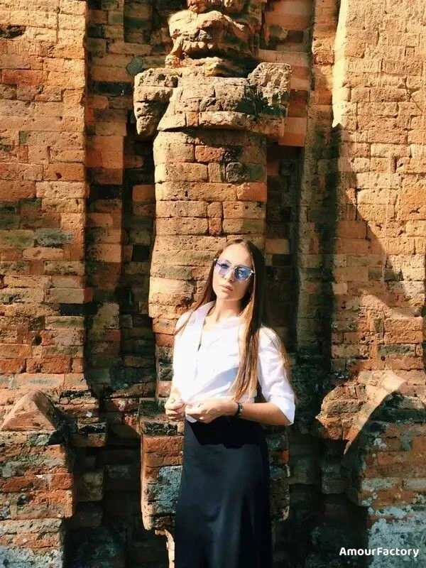 Kristina Profile image 3