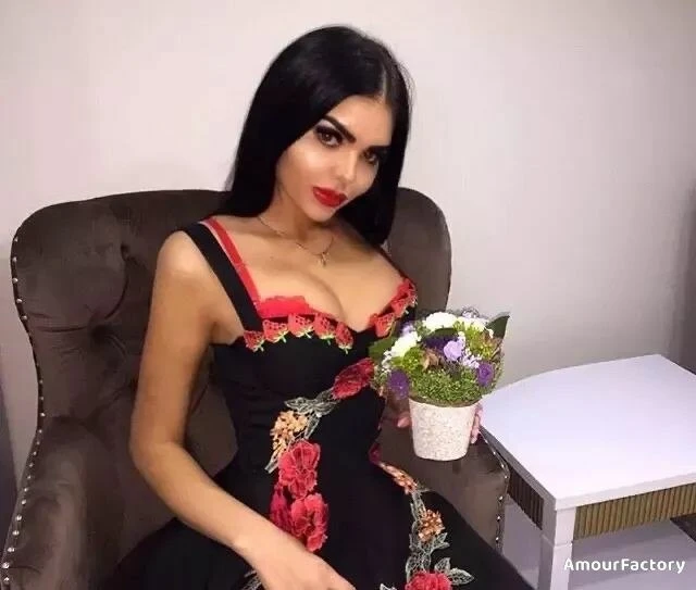 Vera Profile image 1