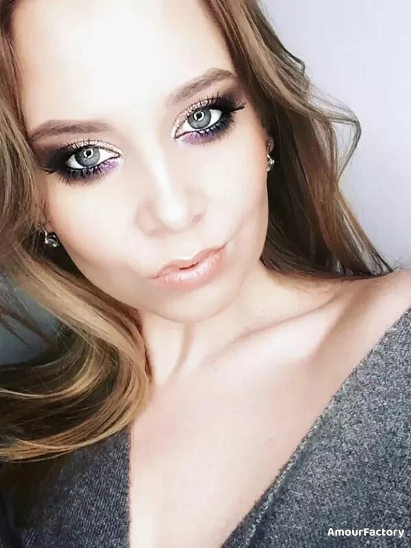 Anna Profile image 2