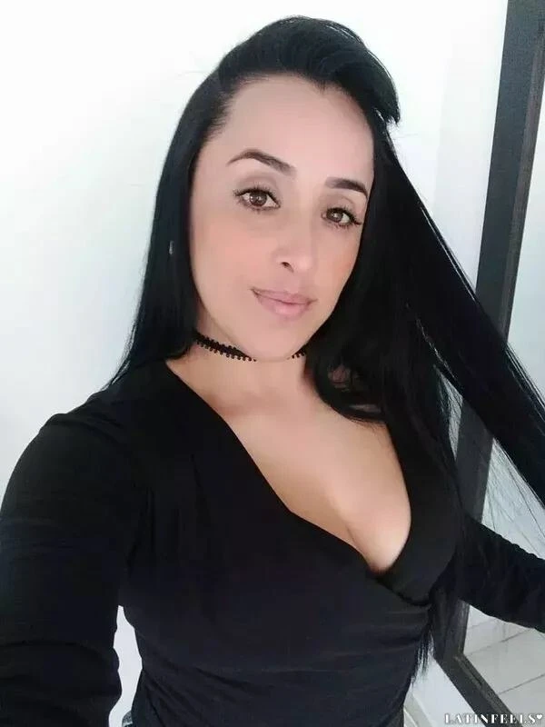 Laurin Profile image 3