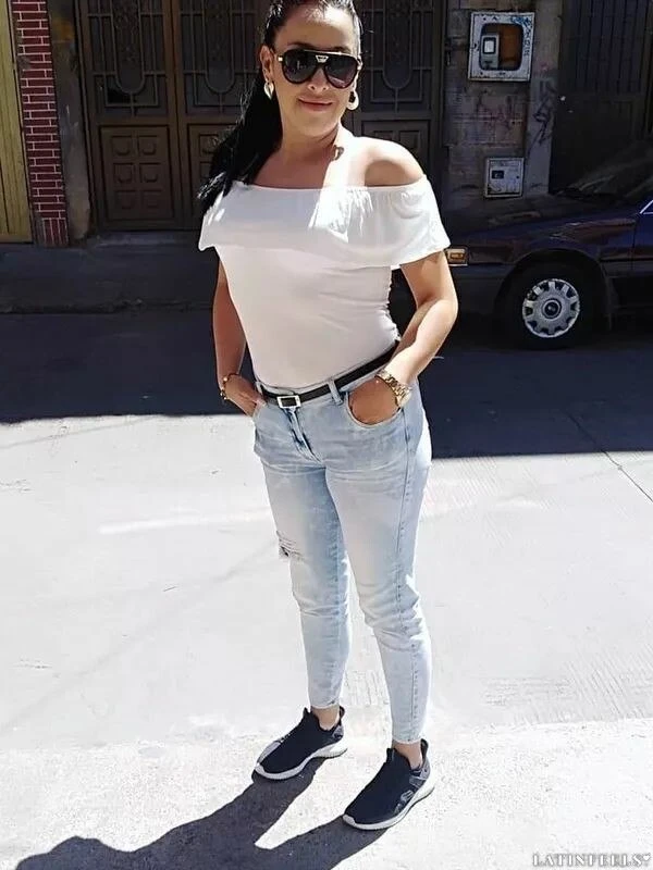 Laurin Profile image 4