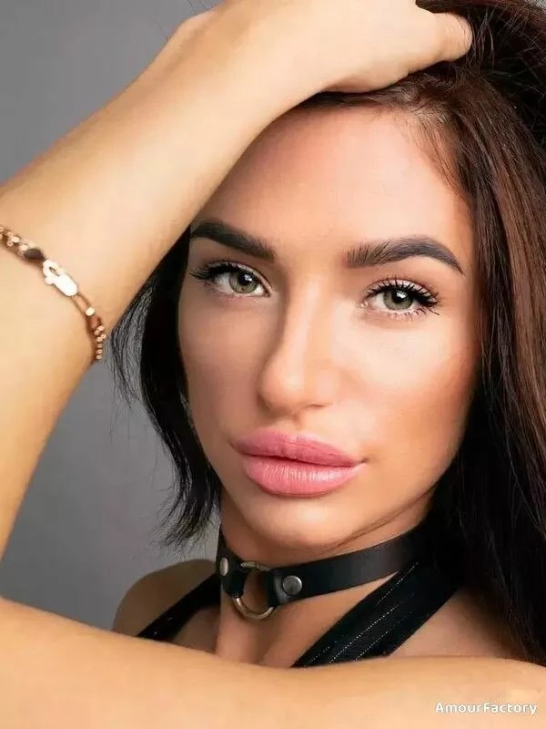 Christina Profile image 3