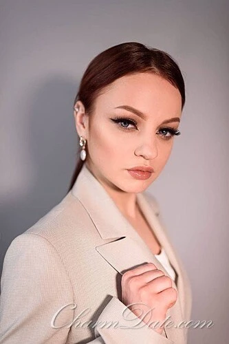 Anna Profile image 1