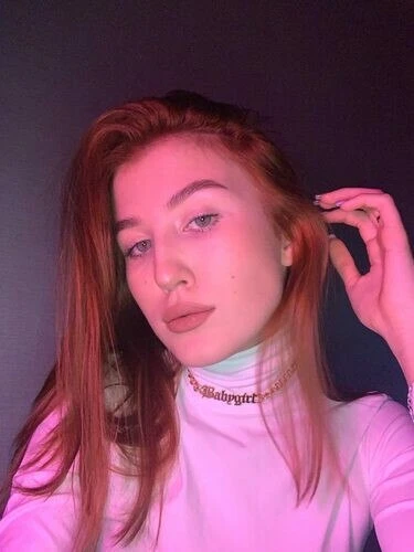 Alexandra442 Profile image 2