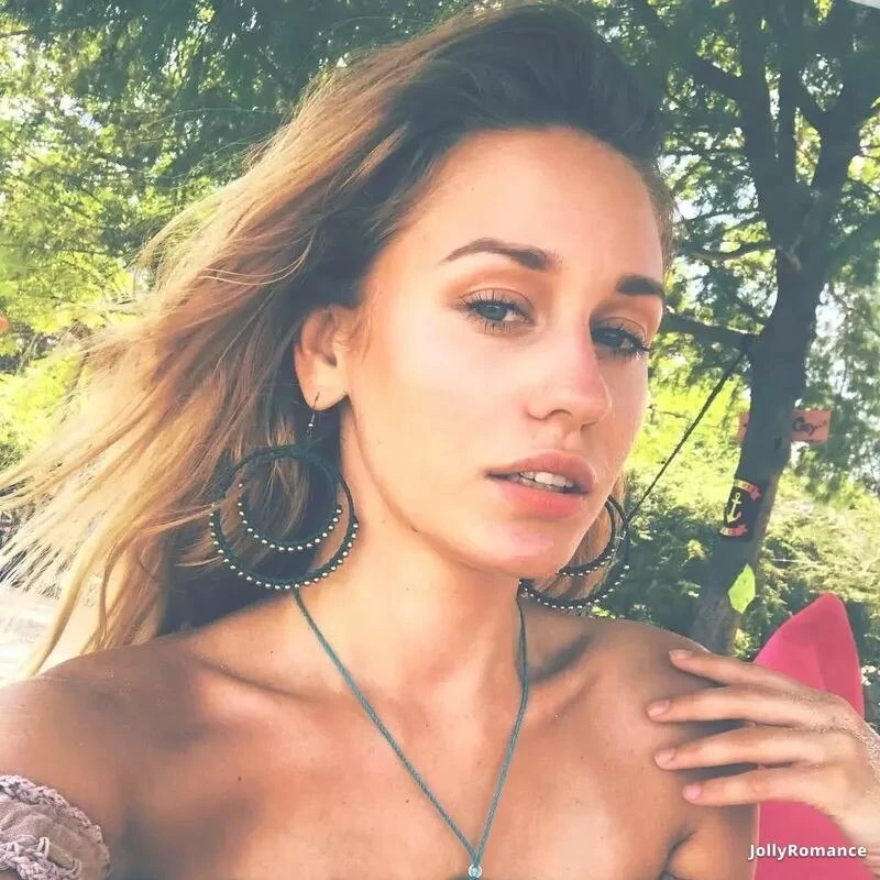 Kristina Profile image 2