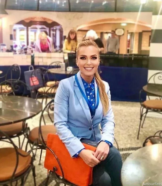 Larysa Profile image 2