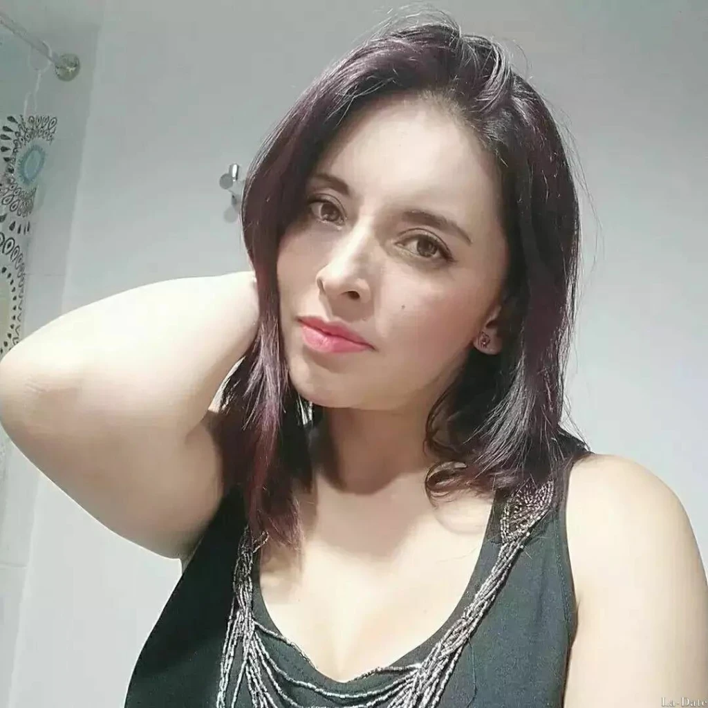 Yesica Profile image 4