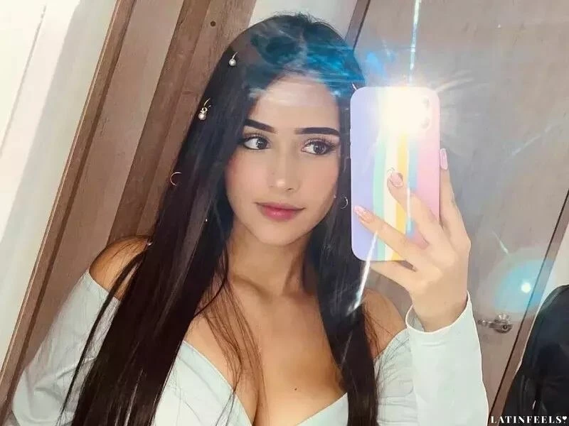 Aura Profile image 1