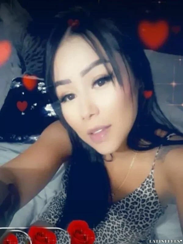 Paola Profile image 1