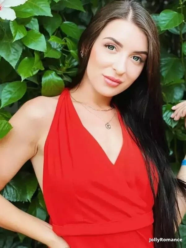 Vlada Profile image 1