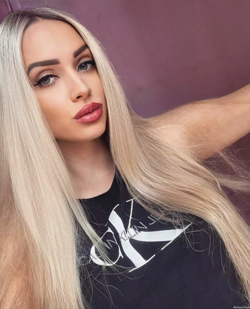 Laura Sophie Profile image 4