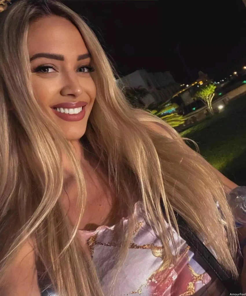 Laura Sophie Profile image 1