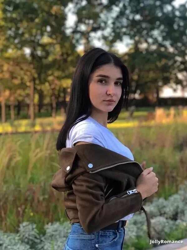 Zhanna Profile image 1