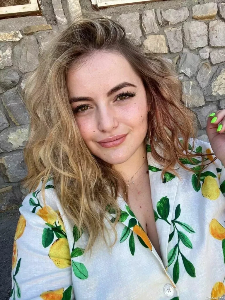 Lidiia Profile image 1