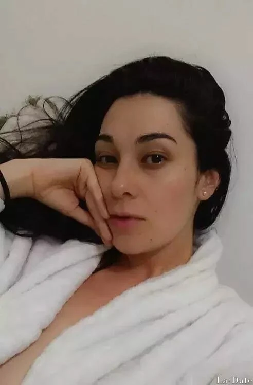 Alicia Profile image 3