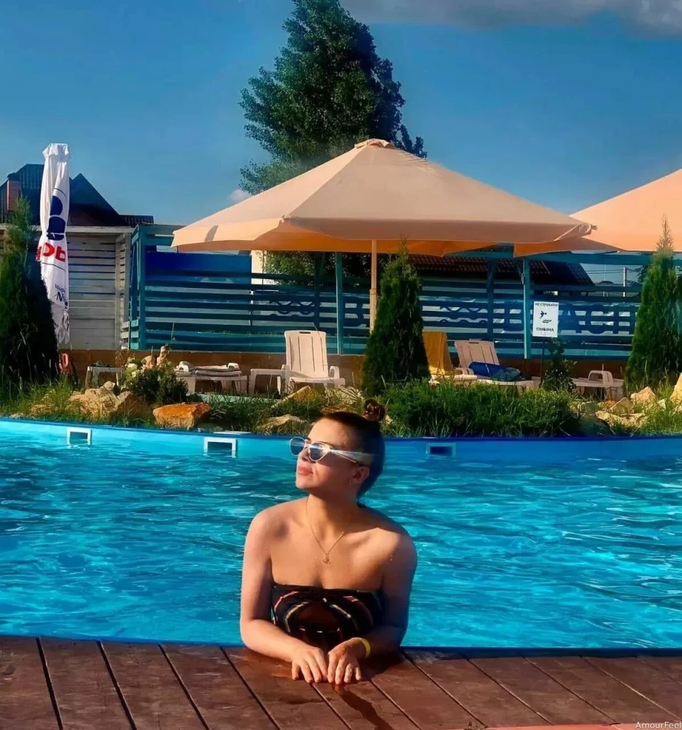 Yuliya Profile image 2