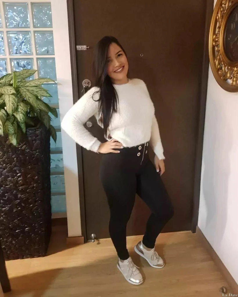 Anaid Profile image 4