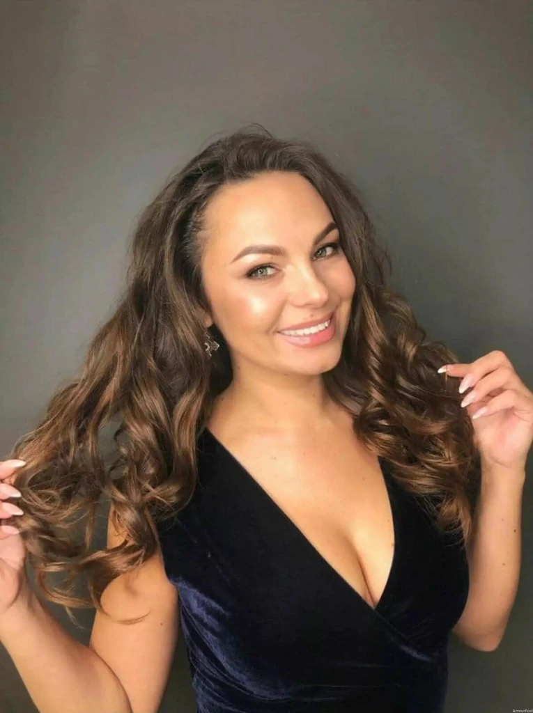 Alena Profile image 1