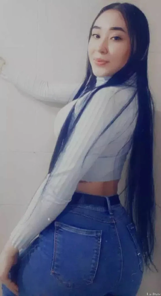 Gina Profile image 2