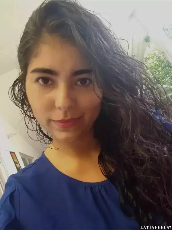 Valeria Profile image 2