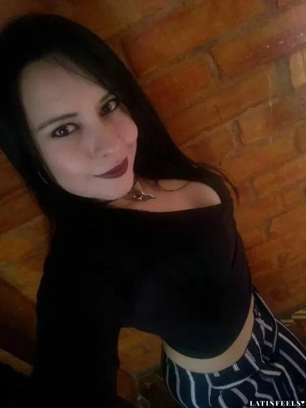 Yuly Profile image 3