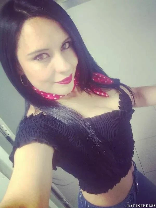 Yuly Profile image 1