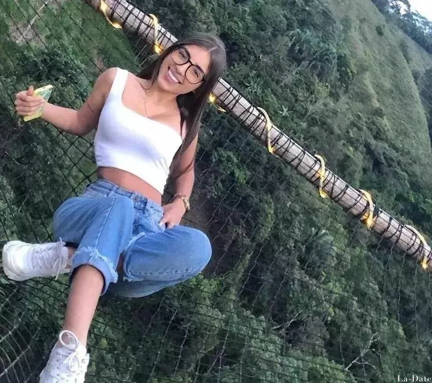 Deicy Profile image 3