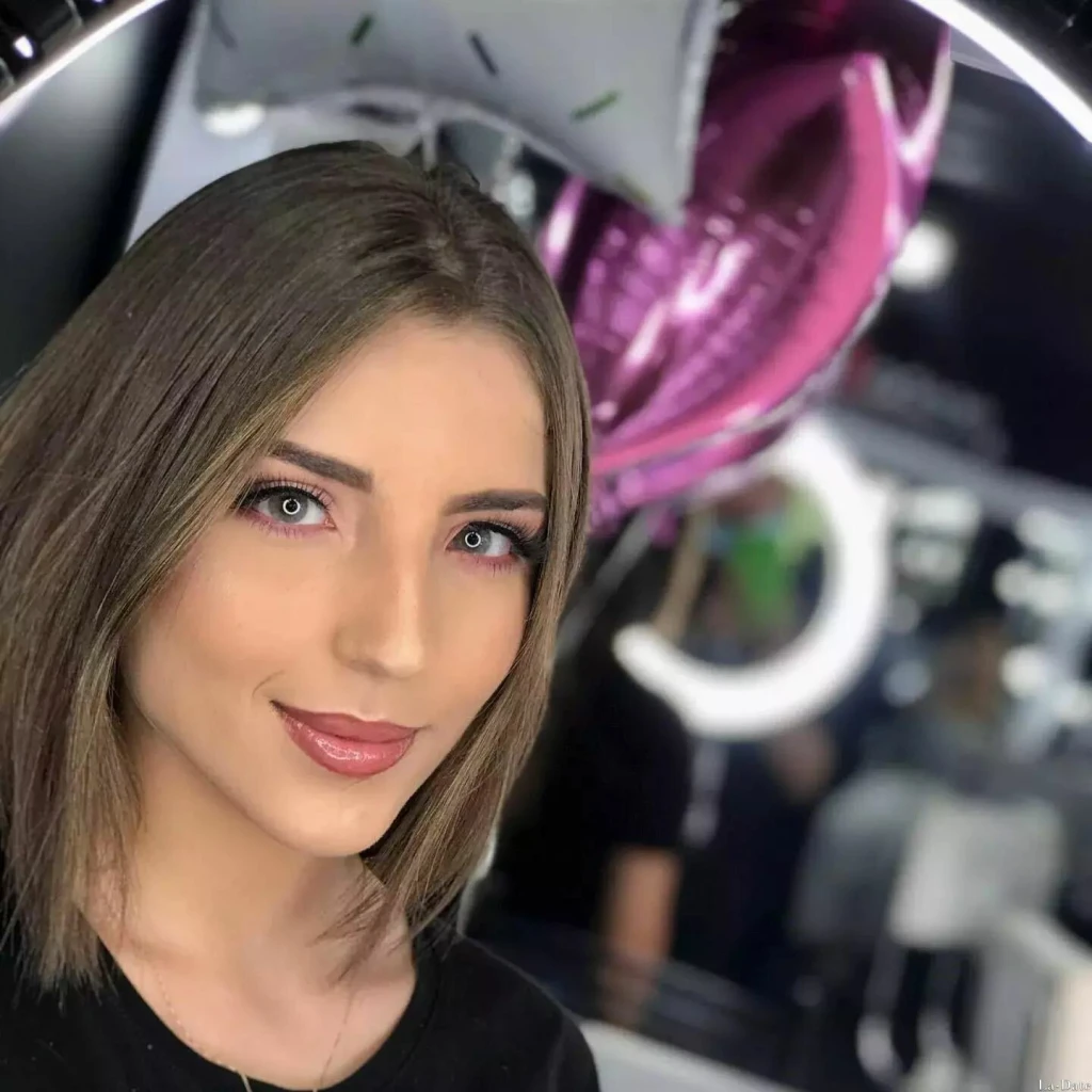 Deicy Profile image 2