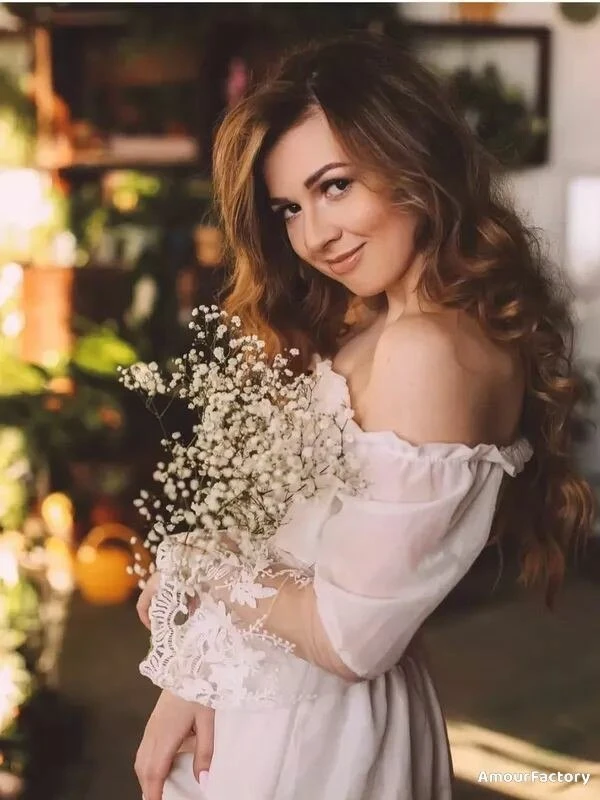 Alina Profile image 3