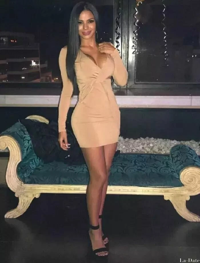 Sandra Profile image 4