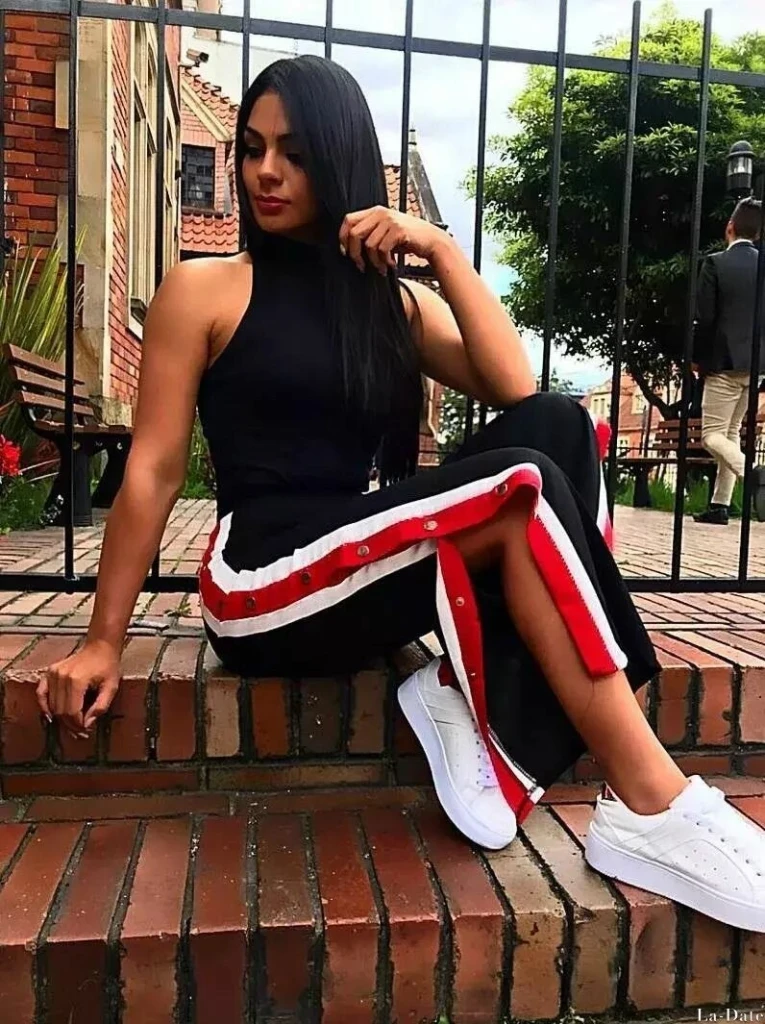 Sandra Profile image 2