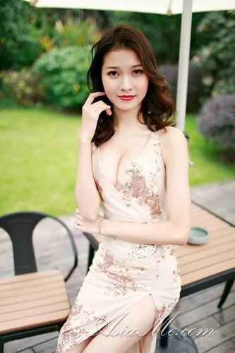 Sammi Profile image 2