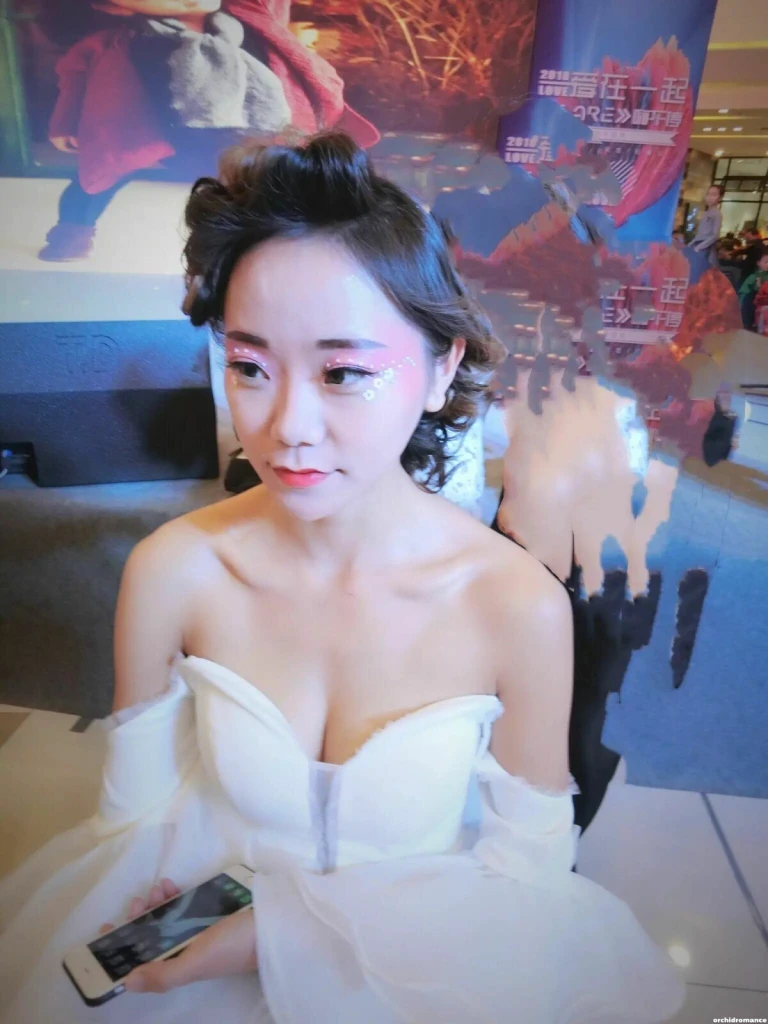 Lijuan Profile image 3