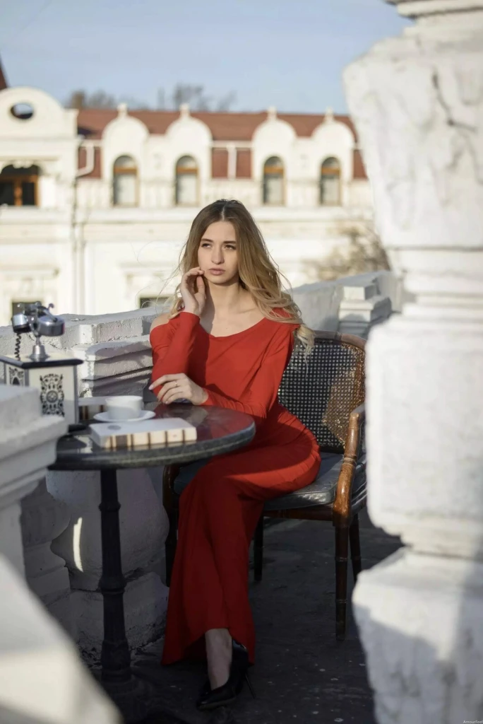 Yelyzaveta Profile image 2